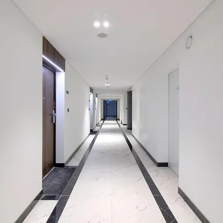 In - Hanza Tower - Sauna & Pool שצ'צ'ין