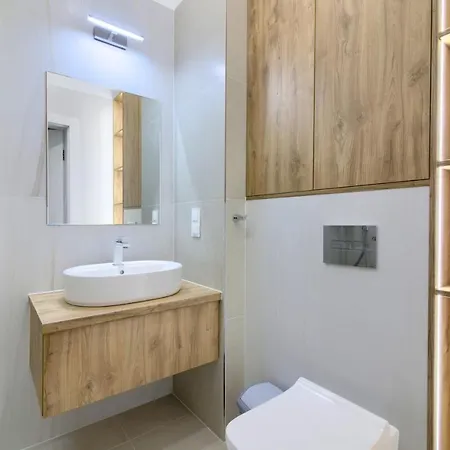 מלון דירות In - Hanza Tower - Sauna & Pool שצ'צ'ין